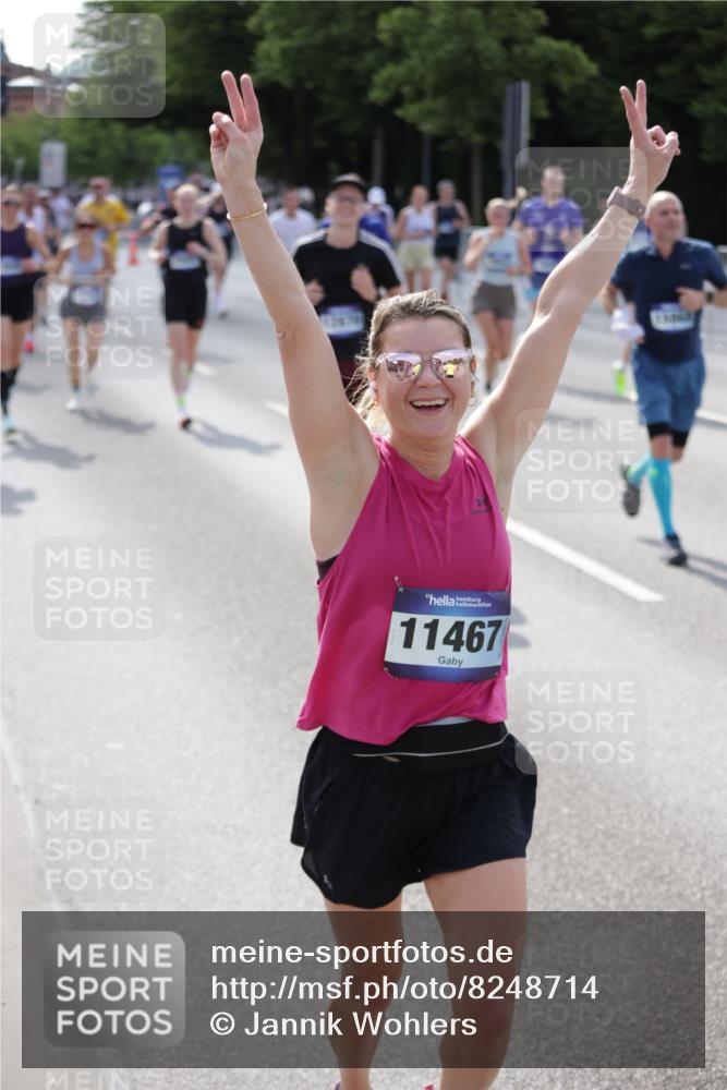 29.06.2025 - hella hamburg halbmarathon Jannik Wohlers http://msf.ph/oto/8248714 29.06.2025 09:55:49 Lombardsbrücke 1061, 1257, 1452, 1499, 1502, 1507, 1592, 2083, 2260, 2504, 3060, 4077, 4557, 5482, 5600, 5607, 6115, 6134, 6168, 7178, 7332, 7583, 7943, 8335, 8514, 8968, 8989, 8996, 9074, 9246, 9537, 9994, 10596, 11467, 12523, 12779, 12870, 12875, 13007, 13159, 13463, 13672, 13758, 13812, 13875, 13948, 14628, 14928, 15090, 15157, 15384, 15714, 15829, 15868, 15899, 16149, 16175, 16369, 16477, 16623, 16738, 16877, 16891, 16986, 17127, 17131, 17282, 17962, 18021 meine-sportfotos.de