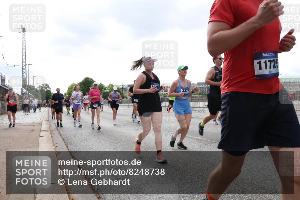 29.06.2025 - hella hamburg halbmarathon Lena Gebhardt http://msf.ph/oto/8248738 29.06.2025 10:45:36 Lombardsbrücke 1033, 1060, 1085, 1100, 1104, 1421, 1426, 1555, 1685, 1713, 1798, 1854, 1983, 2008, 2216, 2217, 2522, 2550, 2657, 2664, 2917, 2954, 2965, 2973, 3160, 3164, 3357, 3377, 3879, 3993, 4099, 4102, 4104, 4186, 4224, 4306, 4317, 4337, 4388, 4504, 4572, 4820, 4851, 5044, 5099, 5108, 5339, 5635, 5636, 5949, 6133, 6150, 6509, 6623, 6763, 6788, 6911, 6922, 6980, 7268, 7283, 7356, 7530, 7541, 7859, 8594, 8605, 8745, 8762, 9620, 10030, 10182, 10225, 10327, 10329, 10367, 10511, 11314 meine-sportfotos.de