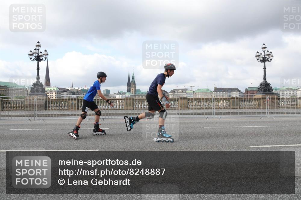29.06.2025 - hella hamburg halbmarathon Lena Gebhardt http://msf.ph/oto/8248887 29.06.2025 09:02:45 Lombardsbrücke  meine-sportfotos.de