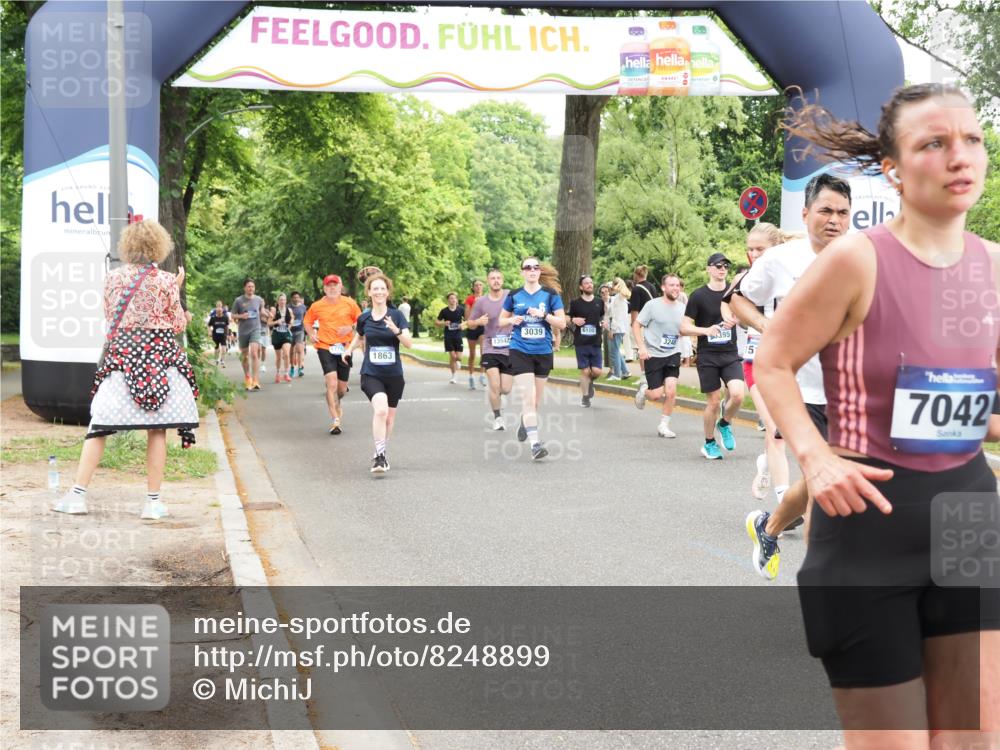 29.06.2025 - hella hamburg halbmarathon MichiJ http://msf.ph/oto/8248899 29.06.2025 10:51:33 Zwischen KM18-KM19 1863, 2298, 2782, 3039, 5396, 6585, 7042, 9191, 9526, 13542, 14465, 15137, 15915, 18395, 18440 meine-sportfotos.de