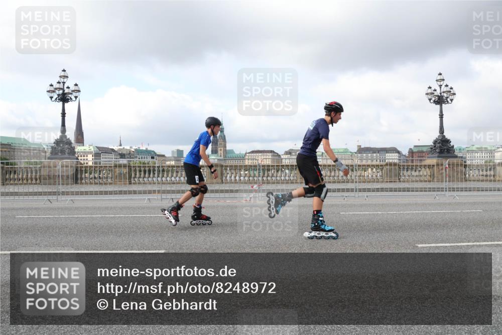 29.06.2025 - hella hamburg halbmarathon Lena Gebhardt http://msf.ph/oto/8248972 29.06.2025 09:02:46 Lombardsbrücke  meine-sportfotos.de