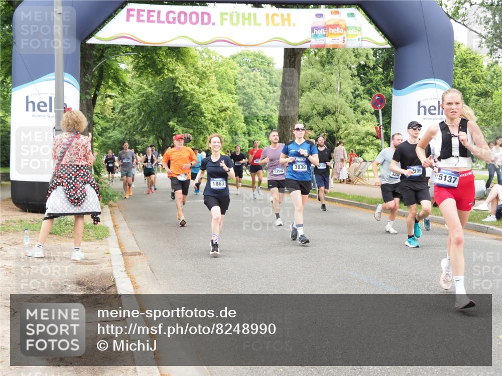 29.06.2025 - hella hamburg halbmarathon MichiJ http://msf.ph/oto/8248990 29.06.2025 10:51:34 Zwischen KM18-KM19 1863, 3039, 3182, 3248, 5396, 7042, 9191, 9526, 13542, 14465, 15137, 17763, 18395, 18440 meine-sportfotos.de