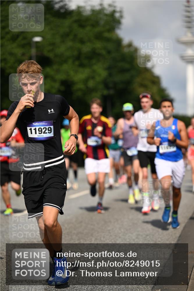 29.06.2025 - hella hamburg halbmarathon Dr. Thomas Lammeyer http://msf.ph/oto/8249015 29.06.2025 09:51:33 Kennedybrücke 1164, 1385, 1644, 1743, 2296, 2714, 2767, 3959, 4860, 5091, 5315, 6684, 6990, 7884, 8362, 9178, 9944, 10384, 10404, 10793, 10900, 11202, 11227 meine-sportfotos.de