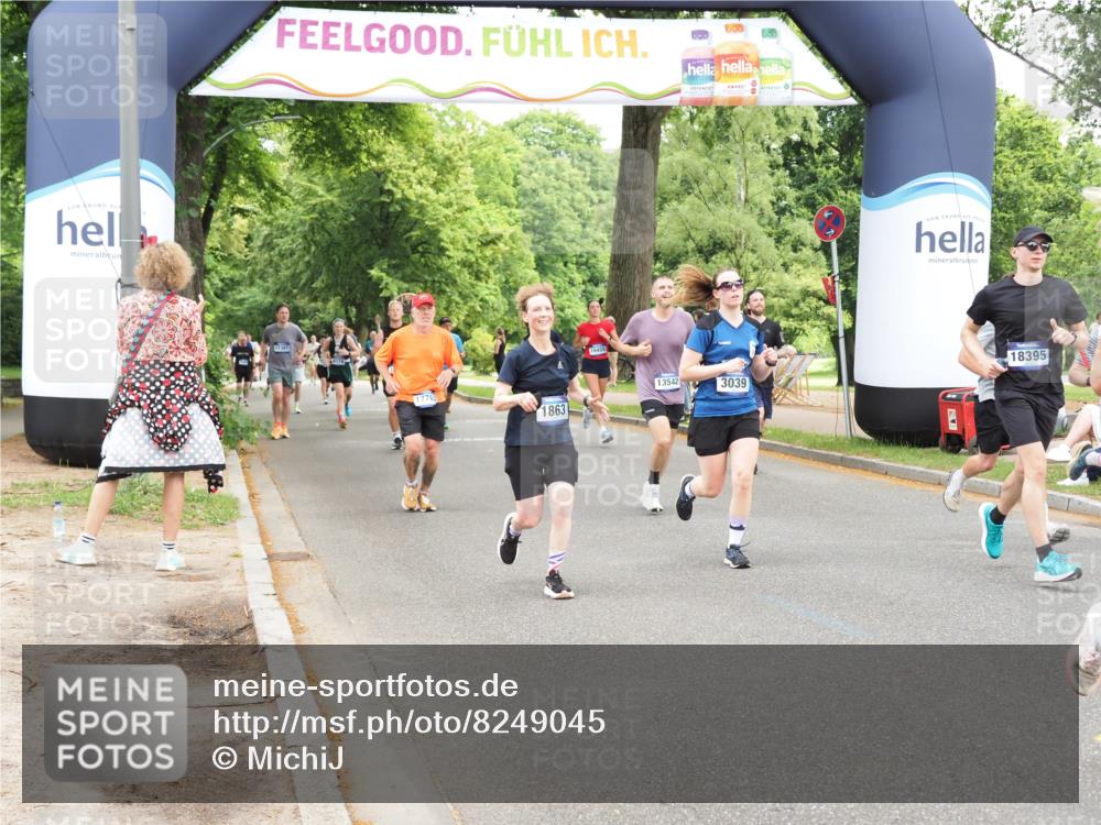 29.06.2025 - hella hamburg halbmarathon MichiJ http://msf.ph/oto/8249045 29.06.2025 10:51:35 Zwischen KM18-KM19 1863, 3039, 3182, 3248, 5396, 6100, 7042, 9191, 9526, 13542, 14465, 15137, 17763, 18395, 18440 meine-sportfotos.de