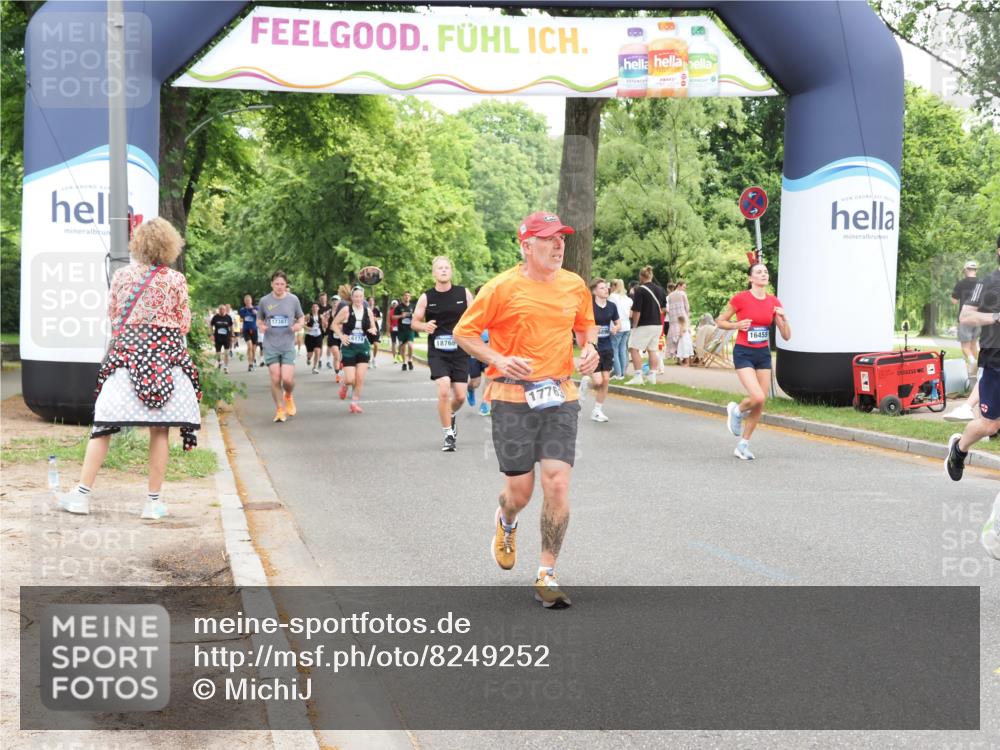 29.06.2025 - hella hamburg halbmarathon MichiJ http://msf.ph/oto/8249252 29.06.2025 10:51:36 Zwischen KM18-KM19 1863, 3039, 3182, 3248, 5396, 6100, 7042, 9191, 13542, 14465, 15137, 17763, 18395, 18440, 18768 meine-sportfotos.de