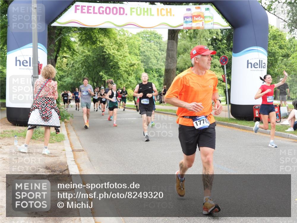 29.06.2025 - hella hamburg halbmarathon MichiJ http://msf.ph/oto/8249320 29.06.2025 10:51:37 Zwischen KM18-KM19 1863, 3039, 3182, 3248, 6100, 7042, 8890, 9191, 13542, 14465, 15137, 16455, 17387, 17763, 18395, 18440, 18768 meine-sportfotos.de
