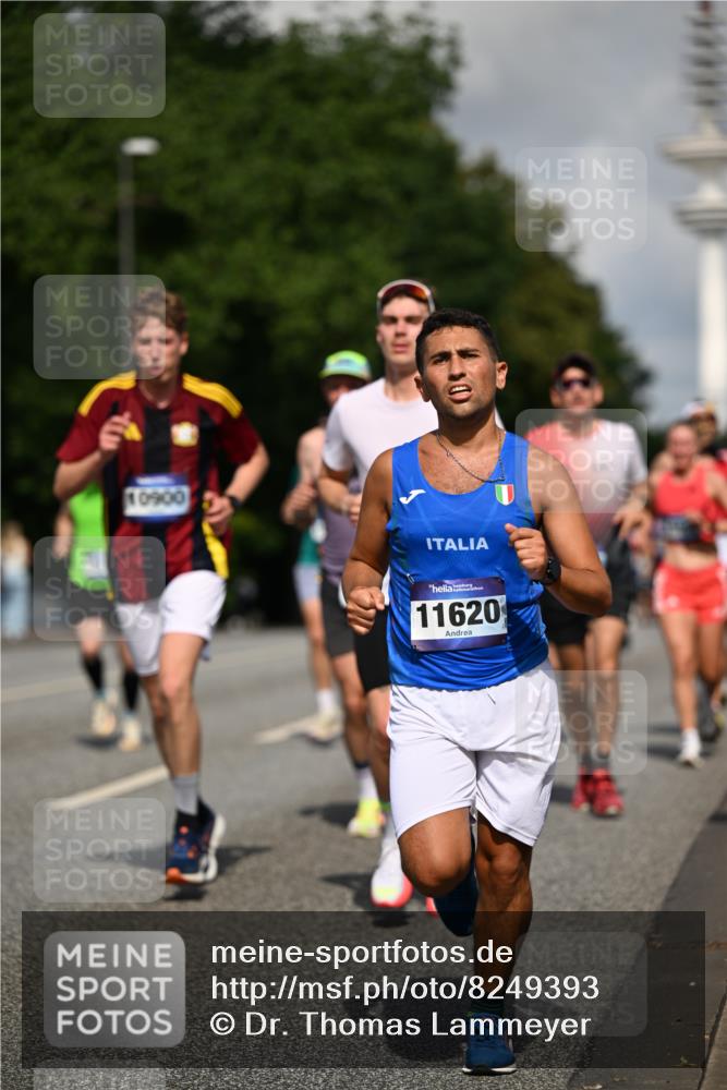 29.06.2025 - hella hamburg halbmarathon Dr. Thomas Lammeyer http://msf.ph/oto/8249393 29.06.2025 09:51:35 Kennedybrücke 1164, 1385, 1644, 1743, 2714, 2767, 3959, 4860, 5091, 5315, 6684, 6990, 7884, 8362, 9178, 9944, 10384, 10404, 10793, 10900, 11202, 11227 meine-sportfotos.de