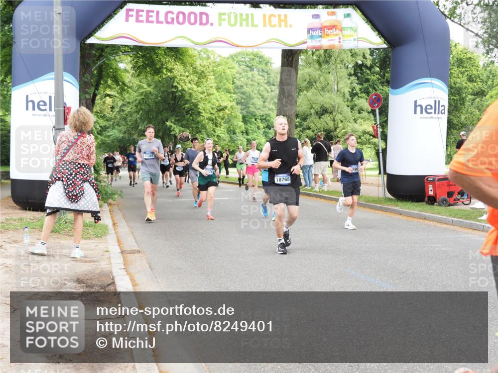 29.06.2025 - hella hamburg halbmarathon MichiJ http://msf.ph/oto/8249401 29.06.2025 10:51:38 Zwischen KM18-KM19 1863, 3039, 3182, 3248, 6100, 6174, 8890, 9191, 13542, 14465, 15137, 16455, 17387, 17763, 18395, 18440, 18768 meine-sportfotos.de