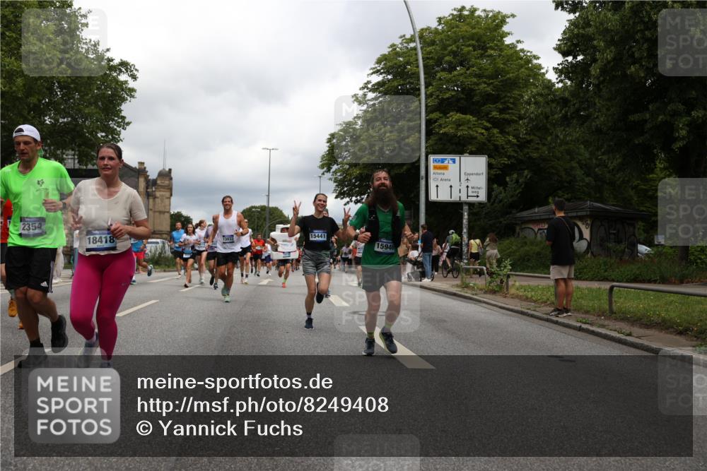 29.06.2025 - hella hamburg halbmarathon Yannick Fuchs http://msf.ph/oto/8249408 29.06.2025 10:47:52 20KM 1030, 1267, 1422, 1442, 1502, 1549, 1870, 2058, 2070, 2354, 2518, 2630, 3096, 3103, 3819, 4299, 5020, 5259, 5638, 6294, 6374, 6481, 6511, 6512, 6942, 7274, 7395, 7478, 7918, 8285, 8335, 8394, 8447, 9032, 9380, 9791, 9922, 11068, 11430, 11844, 12321, 12379, 12607, 12632, 13032, 13033, 13397, 13794, 13803, 13865, 13912, 14239, 14702, 15146, 15441, 15502, 15838, 15856, 15946, 16477, 16780, 17348, 17482, 18143, 18308, 18418, 18450, 18514, 18612, 19067 meine-sportfotos.de