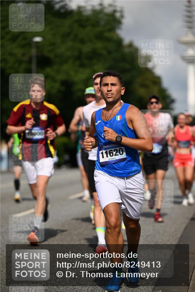 29.06.2025 - hella hamburg halbmarathon Dr. Thomas Lammeyer http://msf.ph/oto/8249413 29.06.2025 09:51:35 Kennedybrücke 1164, 1385, 1644, 1743, 2714, 2767, 3959, 4860, 5091, 5315, 6684, 6990, 7884, 8362, 9178, 9944, 10384, 10404, 10793, 10900, 11202, 11227 meine-sportfotos.de