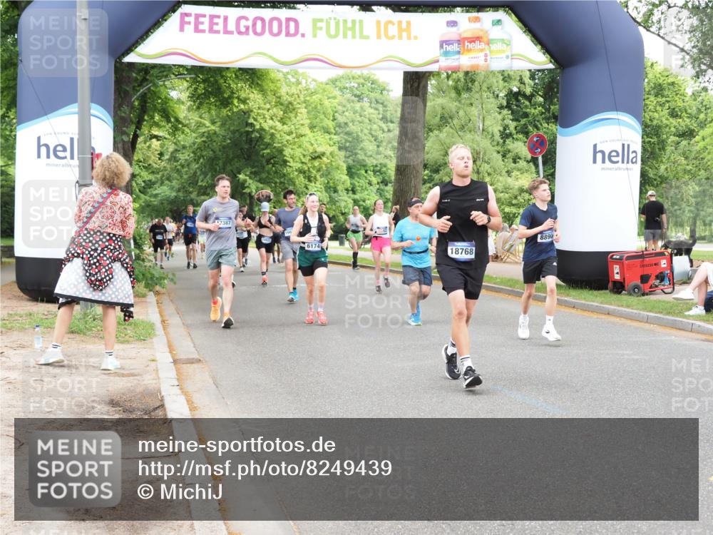 29.06.2025 - hella hamburg halbmarathon MichiJ http://msf.ph/oto/8249439 29.06.2025 10:51:38 Zwischen KM18-KM19 1863, 3039, 3182, 3248, 6100, 6174, 8890, 9191, 13542, 14465, 15137, 16455, 17387, 17763, 18395, 18440, 18768 meine-sportfotos.de