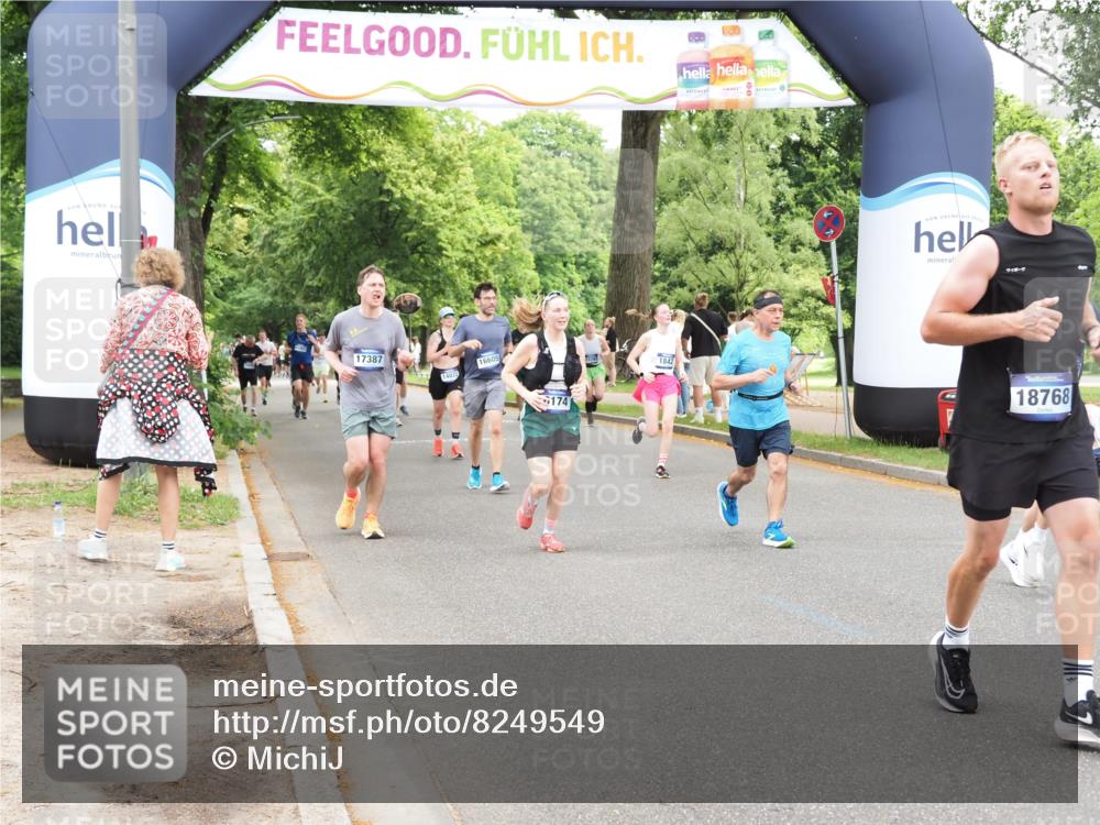 29.06.2025 - hella hamburg halbmarathon MichiJ http://msf.ph/oto/8249549 29.06.2025 10:51:39 Zwischen KM18-KM19 1863, 3039, 3182, 3248, 6100, 6174, 8890, 9191, 13542, 14465, 15137, 16455, 17387, 17763, 18395, 18768 meine-sportfotos.de