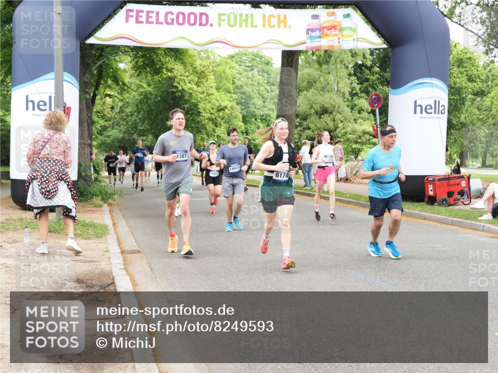 29.06.2025 - hella hamburg halbmarathon MichiJ http://msf.ph/oto/8249593 29.06.2025 10:51:40 Zwischen KM18-KM19 1842, 1863, 3039, 3182, 3248, 6100, 6174, 8890, 13542, 14465, 15137, 16455, 17387, 17763, 18395, 18768 meine-sportfotos.de