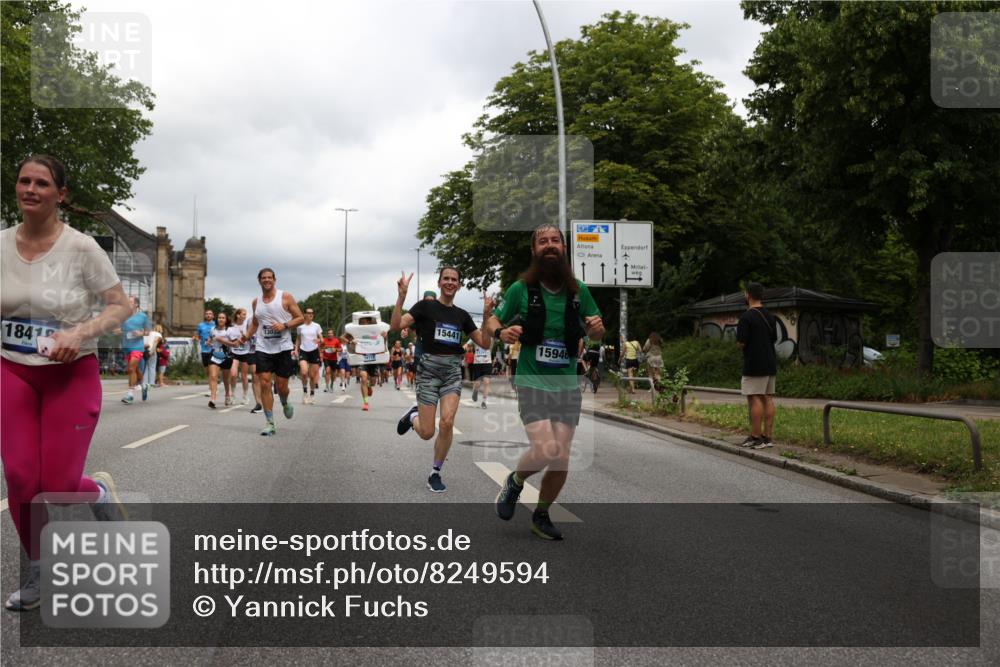 29.06.2025 - hella hamburg halbmarathon Yannick Fuchs http://msf.ph/oto/8249594 29.06.2025 10:47:52 20KM 1030, 1267, 1422, 1442, 1502, 1549, 1870, 2058, 2070, 2354, 2518, 2630, 3096, 3103, 3819, 4299, 5020, 5259, 5638, 6294, 6374, 6481, 6511, 6512, 6942, 7274, 7395, 7478, 7918, 8285, 8335, 8394, 8447, 9032, 9380, 9791, 9922, 11068, 11430, 11844, 12321, 12379, 12607, 12632, 13032, 13033, 13397, 13794, 13803, 13865, 13912, 14239, 14702, 15146, 15441, 15502, 15838, 15856, 15946, 16477, 16780, 17348, 17482, 18143, 18308, 18418, 18450, 18514, 18612, 19067 meine-sportfotos.de