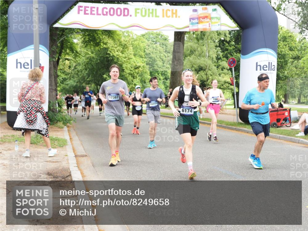 29.06.2025 - hella hamburg halbmarathon MichiJ http://msf.ph/oto/8249658 29.06.2025 10:51:40 Zwischen KM18-KM19 1842, 1863, 3039, 3182, 3248, 6100, 6174, 8890, 13542, 14465, 15137, 16455, 17387, 17763, 18395, 18768 meine-sportfotos.de