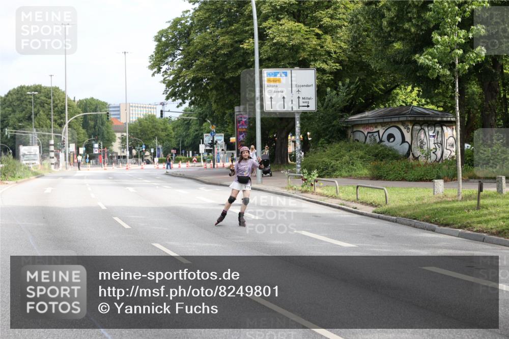 29.06.2025 - hella hamburg halbmarathon Yannick Fuchs http://msf.ph/oto/8249801 29.06.2025 09:32:35 20KM 1, 1 meine-sportfotos.de