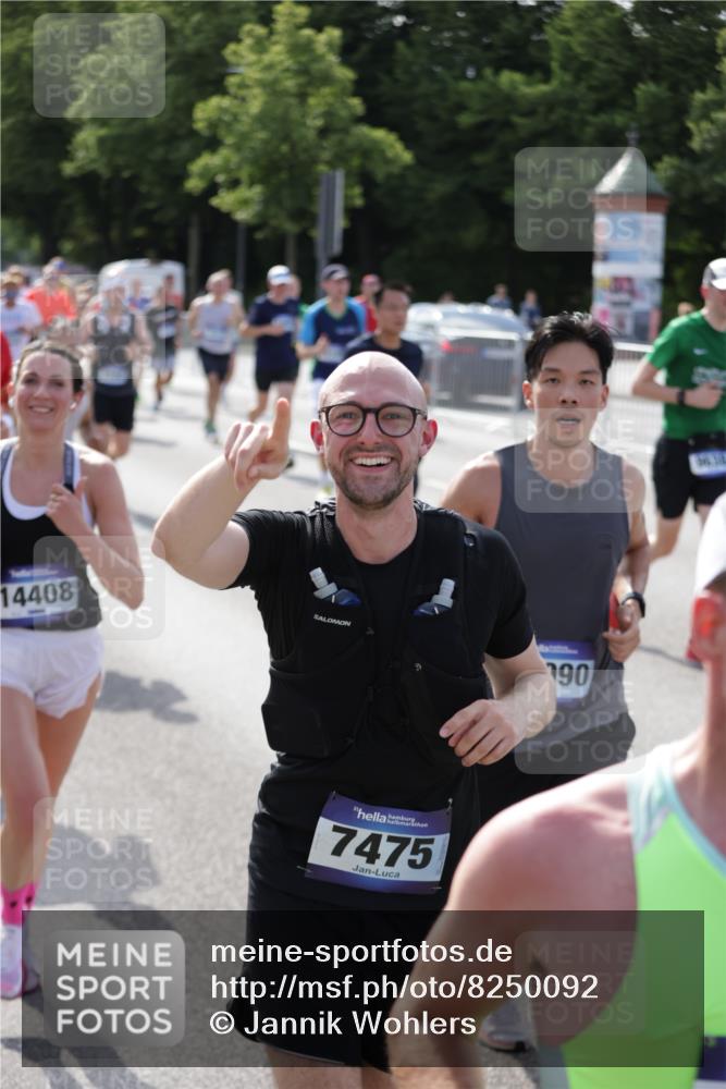 29.06.2025 - hella hamburg halbmarathon Jannik Wohlers http://msf.ph/oto/8250092 29.06.2025 09:56:14 Lombardsbrücke 1460, 1496, 1628, 1833, 1877, 2013, 2058, 2082, 2208, 2378, 2771, 2953, 2996, 3256, 3296, 3310, 3652, 4065, 4377, 4404, 4635, 4711, 4833, 5169, 5839, 5978, 6286, 6561, 6562, 7383, 7475, 8261, 8361, 8587, 8618, 8863, 8921, 9597, 9638, 9695, 9752, 9793, 9820, 10371, 10508, 10891, 11018, 11231, 11455, 11459, 11809, 11961, 12490, 12545, 12584, 12651, 12858, 13211, 13394, 13688, 14198, 14286, 14408, 14526, 14990, 14994, 15149, 15427, 15818, 16375 meine-sportfotos.de