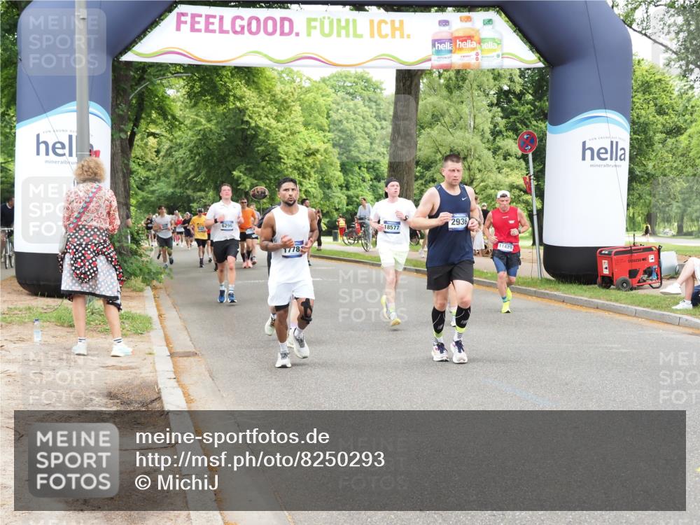 29.06.2025 - hella hamburg halbmarathon MichiJ http://msf.ph/oto/8250293 29.06.2025 10:51:49 Zwischen KM18-KM19 2936, 6714, 9816, 11324, 11429, 13221, 13533, 14822, 15797, 15963, 16067, 16605, 16989, 17784, 18575, 18577 meine-sportfotos.de