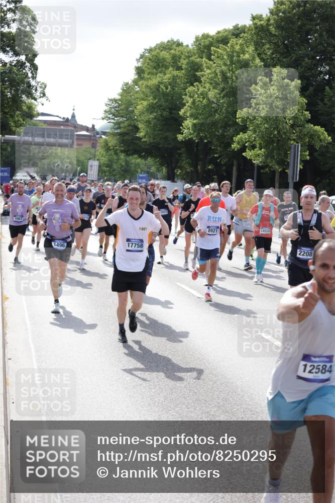 29.06.2025 - hella hamburg halbmarathon Jannik Wohlers http://msf.ph/oto/8250295 29.06.2025 09:56:16 Lombardsbrücke 1460, 1496, 1628, 1833, 1877, 2013, 2058, 2082, 2208, 2378, 2396, 2771, 2996, 3296, 3310, 3652, 4065, 4377, 4404, 4635, 4711, 4833, 5169, 5194, 5839, 6033, 6286, 6561, 6562, 7383, 7475, 8261, 8361, 8587, 8618, 8661, 8710, 8863, 8921, 9597, 9638, 9695, 9752, 9793, 9820, 10371, 10508, 11018, 11231, 11455, 11459, 11809, 11961, 12311, 12490, 12584, 12651, 12858, 13394, 13688, 14198, 14286, 14408, 14526, 14990, 14994, 15149, 15427, 15818 meine-sportfotos.de