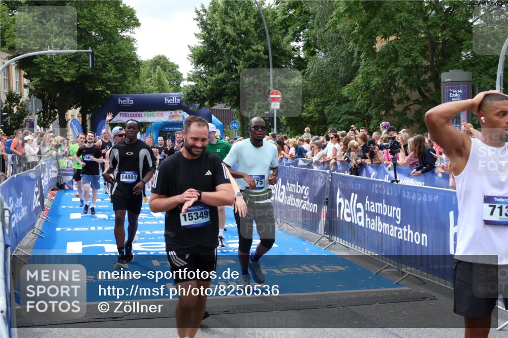 29.06.2025 - hella hamburg halbmarathon Zöllner http://msf.ph/oto/8250536 29.06.2025 10:58:03 Ziel 1200, 2025, 3093, 3141, 3575, 4579, 6531, 6892, 7159, 7189, 8089, 10036, 11394, 11832, 12378, 12773, 13465, 14881, 15090, 15349, 15527, 18762 meine-sportfotos.de