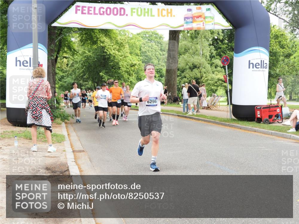 29.06.2025 - hella hamburg halbmarathon MichiJ http://msf.ph/oto/8250537 29.06.2025 10:51:52 Zwischen KM18-KM19 2936, 5742, 0000, 6714, 11324, 11429, 13221, 13533, 15963, 16067, 16233, 16989, 17784, 18575, 18577 meine-sportfotos.de