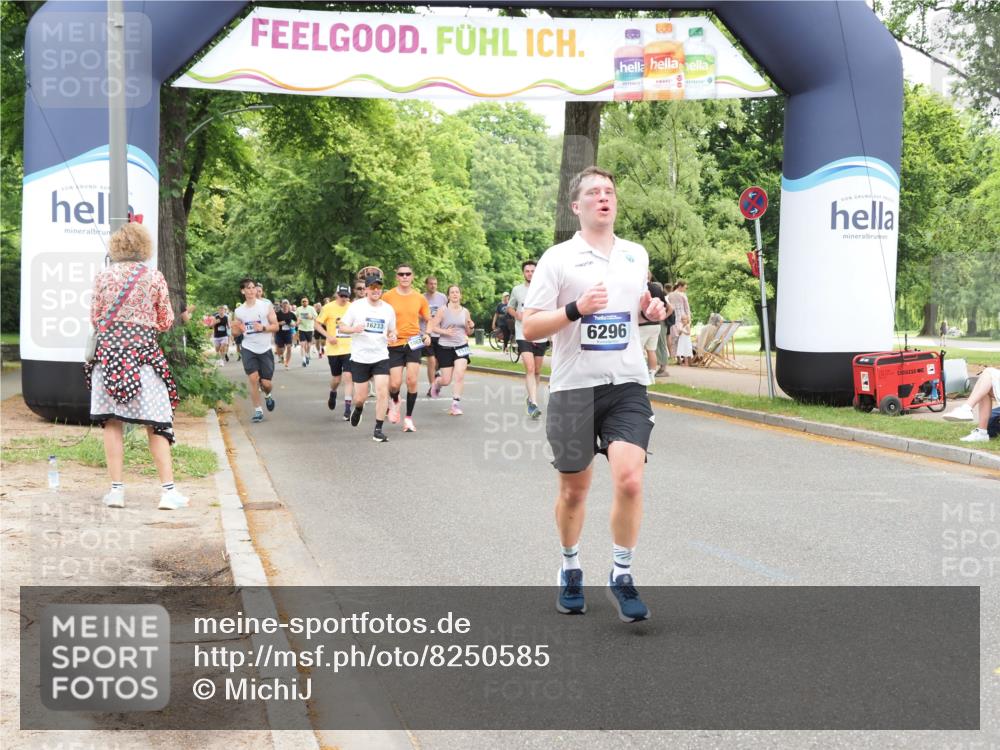 29.06.2025 - hella hamburg halbmarathon MichiJ http://msf.ph/oto/8250585 29.06.2025 10:51:53 Zwischen KM18-KM19 2936, 5742, 0000, 6462, 6714, 10074, 11324, 11429, 13221, 15963, 16233, 16989, 17784, 18575, 18577 meine-sportfotos.de