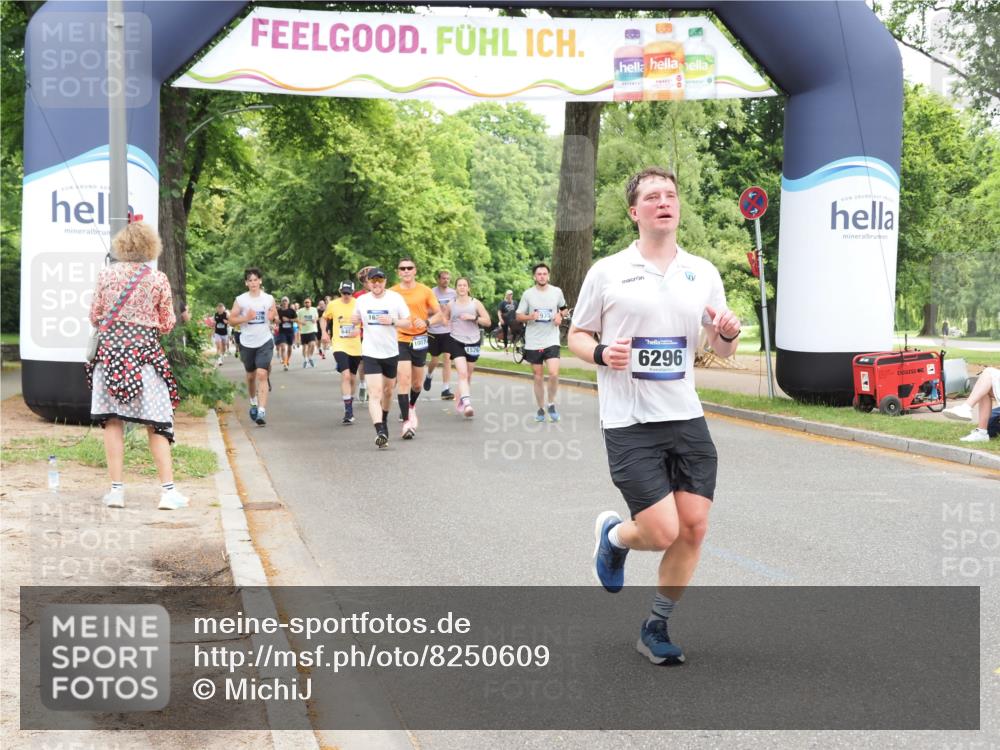 29.06.2025 - hella hamburg halbmarathon MichiJ http://msf.ph/oto/8250609 29.06.2025 10:51:53 Zwischen KM18-KM19 2936, 5742, 0000, 6462, 6714, 10074, 11324, 11429, 13221, 15963, 16233, 16989, 17784, 18575, 18577 meine-sportfotos.de