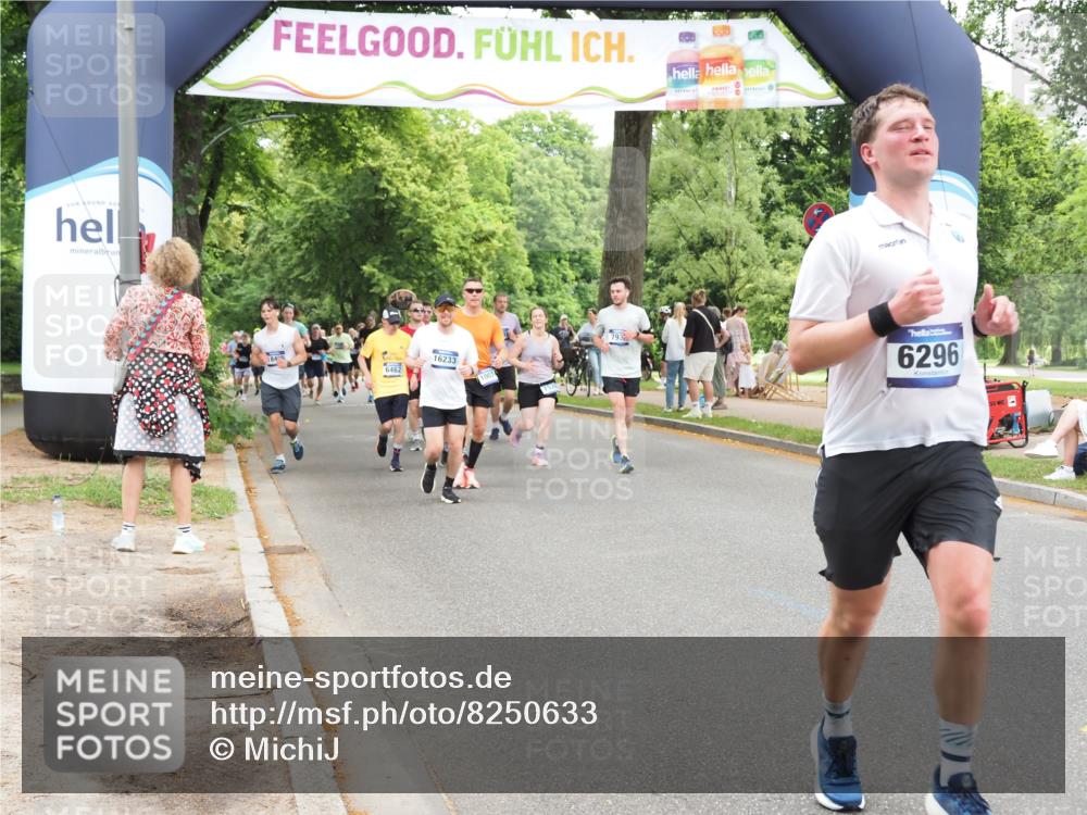 29.06.2025 - hella hamburg halbmarathon MichiJ http://msf.ph/oto/8250633 29.06.2025 10:51:54 Zwischen KM18-KM19 1526, 2936, 5742, 0000, 6462, 7935, 10074, 11324, 11429, 15963, 16233, 16989, 17784, 18575, 18577 meine-sportfotos.de
