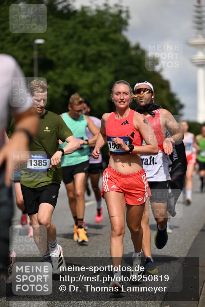 29.06.2025 - hella hamburg halbmarathon Dr. Thomas Lammeyer http://msf.ph/oto/8250819 29.06.2025 09:51:38 Kennedybrücke 1164, 1385, 1644, 1743, 2714, 2767, 3959, 4860, 5091, 5315, 6684, 6990, 7884, 8362, 9178, 9944, 10404, 10793, 10900, 11202, 11227 meine-sportfotos.de