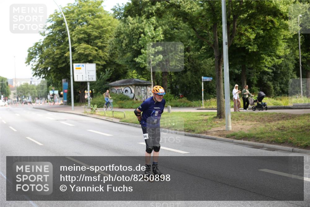 29.06.2025 - hella hamburg halbmarathon Yannick Fuchs http://msf.ph/oto/8250898 29.06.2025 09:32:57 20KM  meine-sportfotos.de