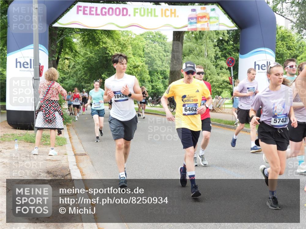 29.06.2025 - hella hamburg halbmarathon MichiJ http://msf.ph/oto/8250934 29.06.2025 10:51:57 Zwischen KM18-KM19 1526, 4146, 5742, 0000, 6462, 7935, 10074, 11429, 14306, 16233, 16237, 16989, 18426 meine-sportfotos.de
