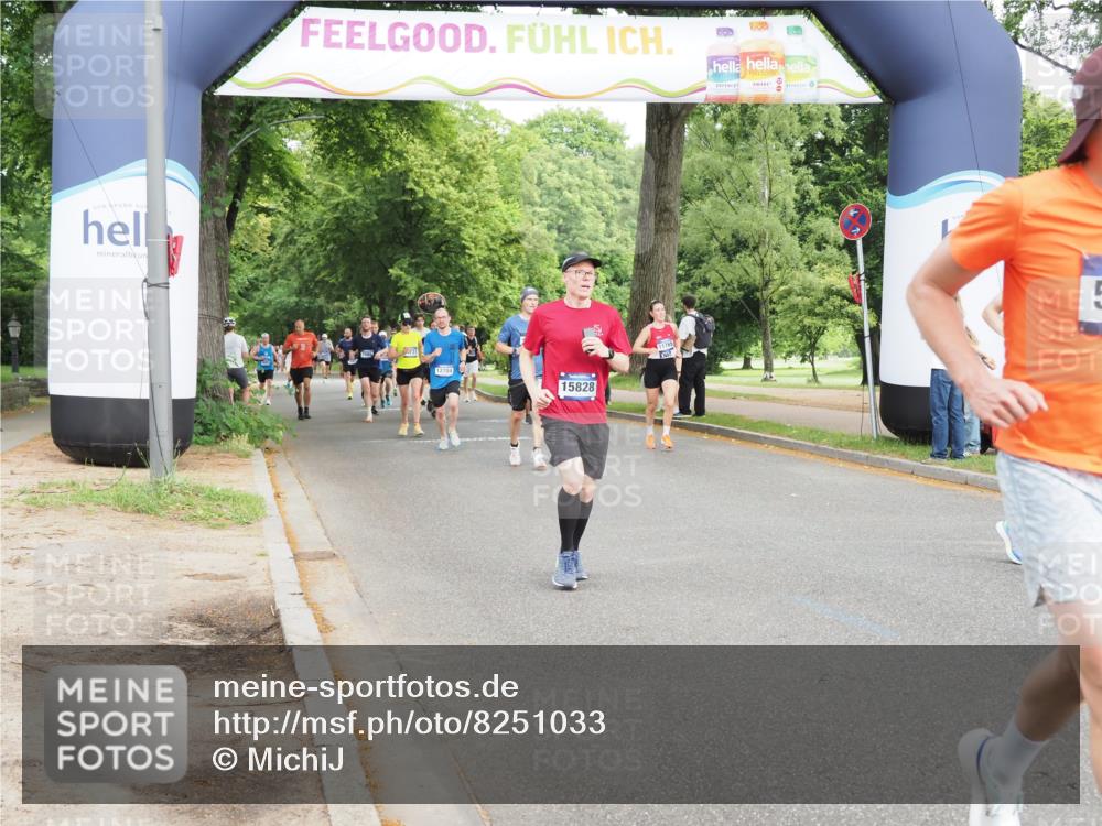 29.06.2025 - hella hamburg halbmarathon MichiJ http://msf.ph/oto/8251033 29.06.2025 10:28:53 Zwischen KM18-KM19 1882, 2750, 2826, 5375, 5508, 5745, 6149, 6683, 12046, 12540, 13158, 15828, 17620, 17973 meine-sportfotos.de