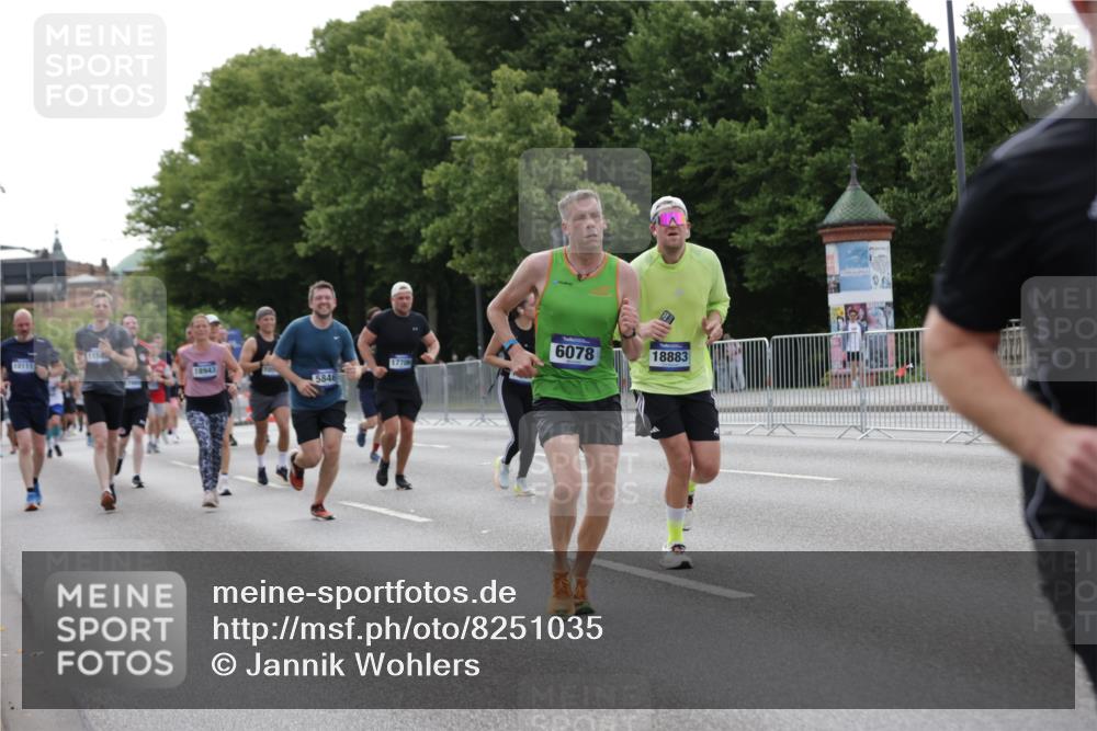29.06.2025 - hella hamburg halbmarathon Jannik Wohlers http://msf.ph/oto/8251035 29.06.2025 10:30:59 Lombardsbrücke 1292, 1979, 2414, 2914, 4817, 5165, 5437, 5846, 5943, 6057, 6078, 6546, 7604, 7772, 8050, 8072, 8073, 10111, 10586, 11587, 13724, 14349, 15725, 16457, 16978, 17517, 17587, 17706, 17989, 18390, 18507, 18883, 18943 meine-sportfotos.de