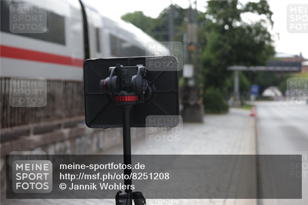 29.06.2025 - hella hamburg halbmarathon Jannik Wohlers http://msf.ph/oto/8251208 29.06.2025 08:30:34 Lombardsbrücke  meine-sportfotos.de
