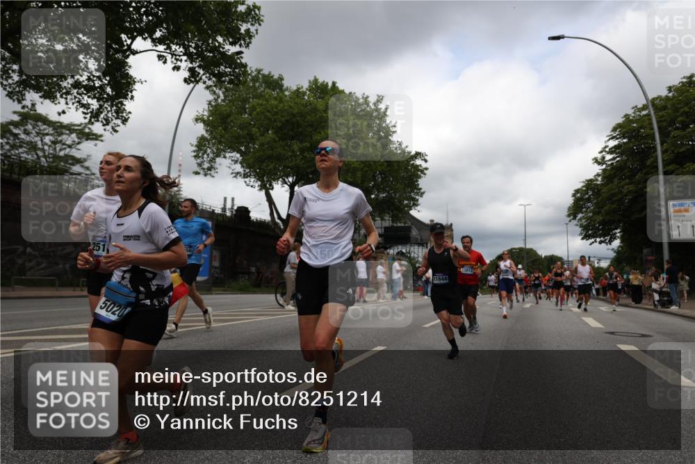 29.06.2025 - hella hamburg halbmarathon Yannick Fuchs http://msf.ph/oto/8251214 29.06.2025 10:47:57 20KM 1267, 1422, 1442, 1502, 1549, 1870, 2058, 2070, 2354, 2432, 2518, 2630, 3096, 3103, 3819, 4299, 5020, 5259, 6260, 6294, 6374, 6511, 6512, 7395, 7478, 7973, 8285, 8394, 9032, 9380, 9791, 9922, 10040, 11009, 11068, 11430, 11789, 11844, 12321, 12607, 12632, 13033, 13397, 13794, 13803, 13912, 14026, 14239, 14702, 15146, 15441, 15838, 15856, 15946, 16623, 16780, 17348, 17482, 18143, 18308, 18418, 18450, 18514, 18612, 19067 meine-sportfotos.de