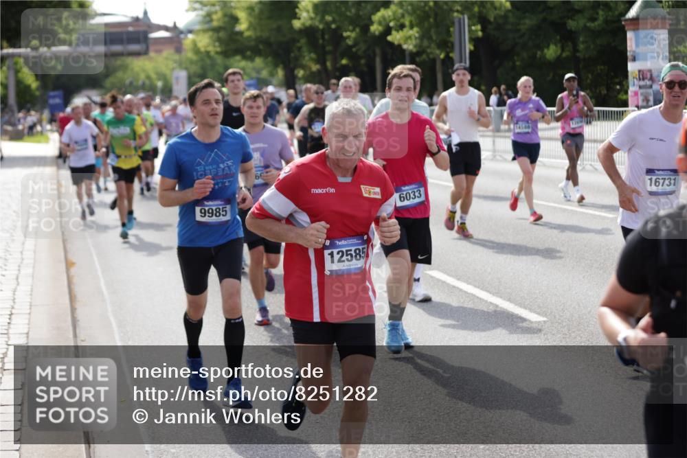 29.06.2025 - hella hamburg halbmarathon Jannik Wohlers http://msf.ph/oto/8251282 29.06.2025 09:56:26 Lombardsbrücke 1460, 1496, 1833, 2013, 2074, 2111, 2208, 2340, 2378, 2396, 2878, 3310, 3652, 4377, 4635, 4897, 5169, 5194, 5839, 6033, 6377, 6561, 6562, 6631, 7176, 8112, 8261, 8572, 8587, 8618, 8661, 8710, 8813, 8863, 8921, 9082, 9497, 9597, 9638, 9876, 9985, 10189, 10371, 10508, 10896, 11184, 11809, 12311, 12482, 12584, 12585, 12590, 12651, 12690, 12858, 13245, 13282, 13394, 13609, 13962, 14033, 14526, 14588, 14834, 14990, 15149, 15818 meine-sportfotos.de