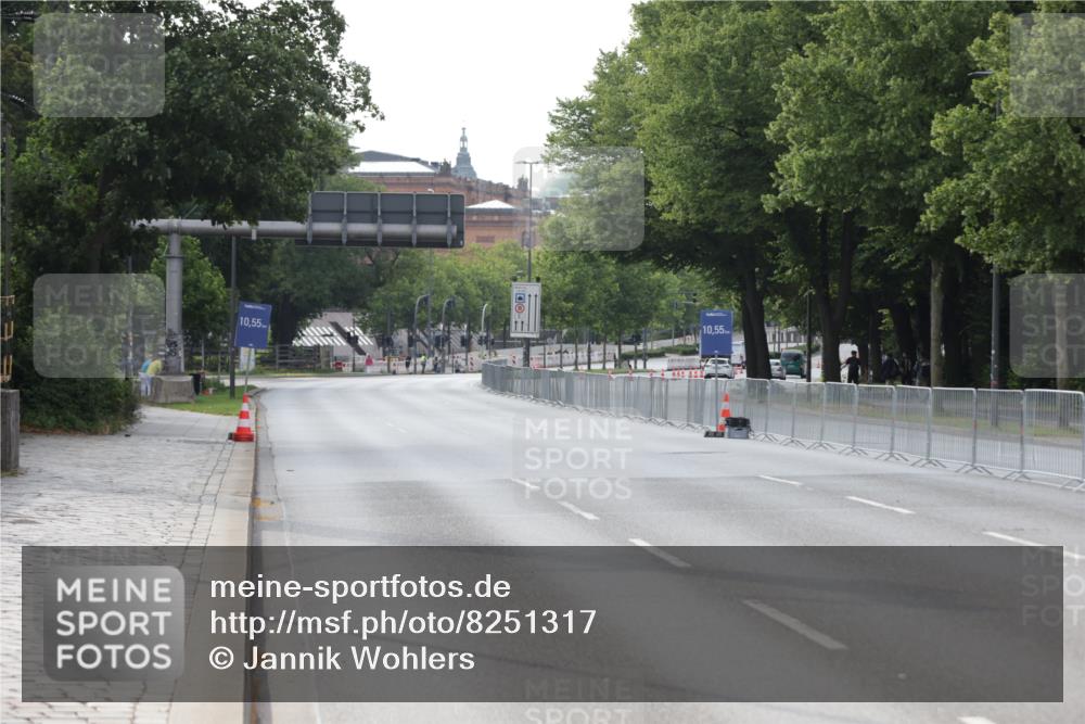 29.06.2025 - hella hamburg halbmarathon Jannik Wohlers http://msf.ph/oto/8251317 29.06.2025 08:30:37 Lombardsbrücke  meine-sportfotos.de