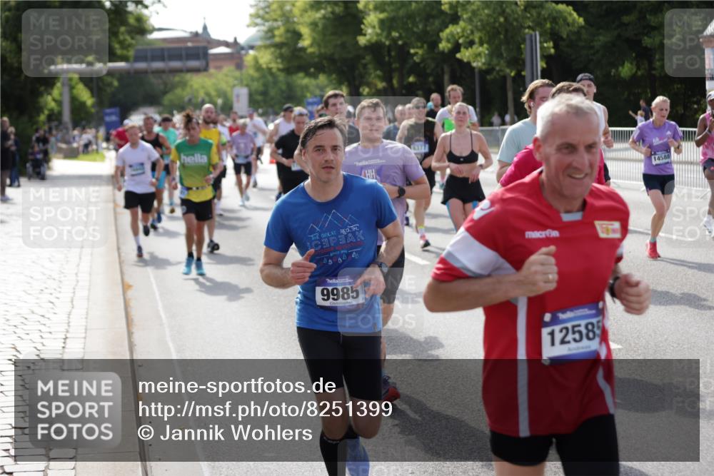 29.06.2025 - hella hamburg halbmarathon Jannik Wohlers http://msf.ph/oto/8251399 29.06.2025 09:56:26 Lombardsbrücke 1460, 1496, 1833, 2013, 2074, 2111, 2208, 2340, 2378, 2396, 2878, 3310, 3652, 4377, 4635, 4897, 5169, 5194, 5839, 6033, 6377, 6561, 6562, 6631, 7176, 8112, 8261, 8572, 8587, 8618, 8661, 8710, 8813, 8863, 8921, 9082, 9497, 9597, 9638, 9876, 9985, 10189, 10371, 10508, 10896, 11184, 11809, 12311, 12482, 12584, 12585, 12590, 12651, 12690, 12858, 13245, 13282, 13394, 13609, 13962, 14033, 14526, 14588, 14834, 14990, 15149, 15818 meine-sportfotos.de