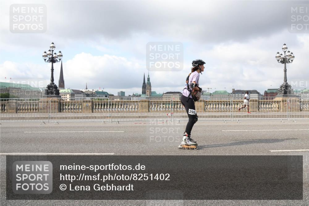 29.06.2025 - hella hamburg halbmarathon Lena Gebhardt http://msf.ph/oto/8251402 29.06.2025 09:02:54 Lombardsbrücke  meine-sportfotos.de