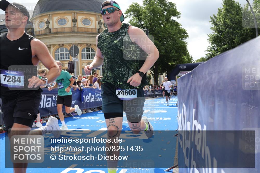 29.06.2025 - hella hamburg halbmarathon Strokosch-Dieckow http://msf.ph/oto/8251435 29.06.2025 10:40:35 Ziel 1912, 2324, 2714, 4843, 7284, 7622, 8966, 9294, 10900, 10978, 11767, 12365, 12540, 12865, 14272, 14820, 15015, 15164, 15493, 15542, 16599, 17214, 17724, 18192, 18399 meine-sportfotos.de