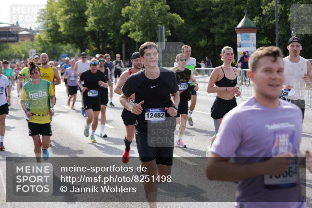 29.06.2025 - hella hamburg halbmarathon Jannik Wohlers http://msf.ph/oto/8251498 29.06.2025 09:56:28 Lombardsbrücke 1460, 1496, 1783, 1833, 2013, 2074, 2111, 2208, 2340, 2378, 2396, 2878, 3310, 3575, 3652, 3791, 4377, 4635, 4770, 4897, 5008, 5169, 5194, 5839, 6033, 6377, 6631, 7176, 8112, 8261, 8572, 8587, 8618, 8661, 8710, 8813, 8863, 8921, 9082, 9497, 9638, 9876, 9985, 10189, 10371, 10859, 10896, 11184, 12311, 12482, 12585, 12590, 12651, 12690, 12733, 12858, 13245, 13282, 13609, 13962, 14033, 14526, 14562, 14588, 14834, 15149, 15818 meine-sportfotos.de