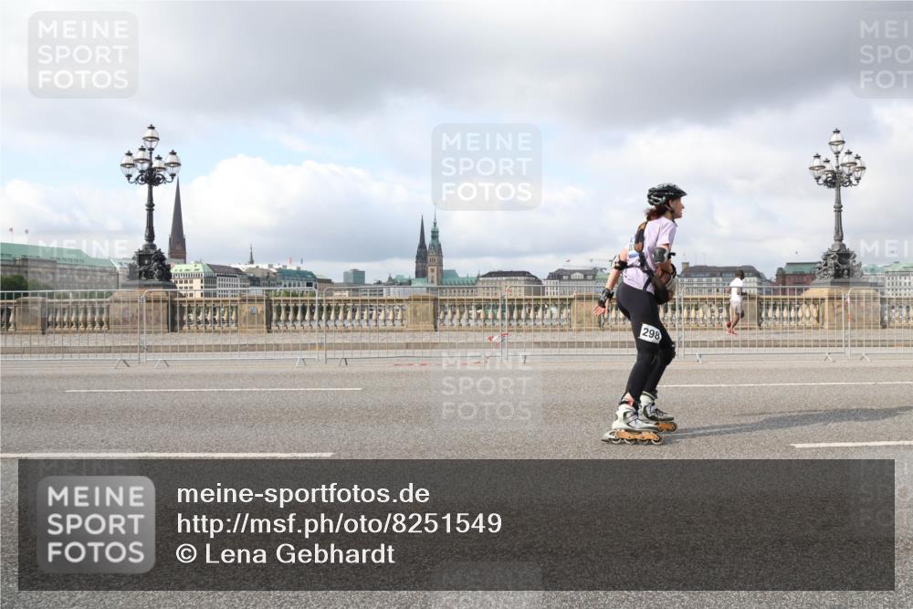 29.06.2025 - hella hamburg halbmarathon Lena Gebhardt http://msf.ph/oto/8251549 29.06.2025 09:02:54 Lombardsbrücke  meine-sportfotos.de