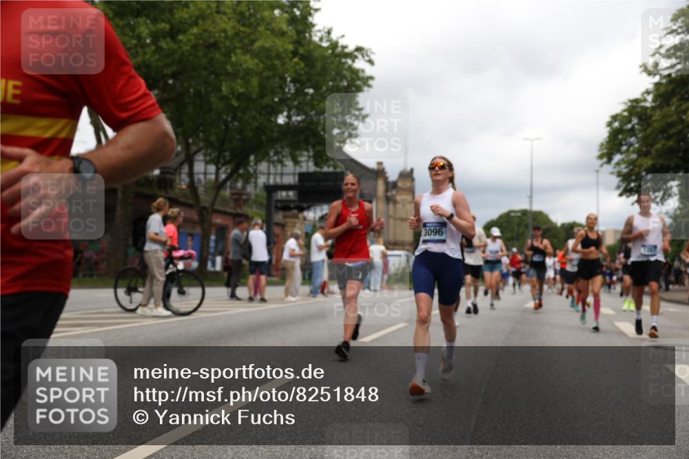 29.06.2025 - hella hamburg halbmarathon Yannick Fuchs http://msf.ph/oto/8251848 29.06.2025 10:47:59 20KM 1267, 1422, 1442, 1502, 1549, 1870, 2058, 2432, 2518, 2630, 3096, 3103, 3819, 4299, 5020, 5259, 6260, 6294, 6374, 7129, 7395, 7478, 7973, 8285, 8394, 9032, 9380, 9791, 9922, 10040, 11009, 11068, 11430, 11789, 11844, 12321, 12607, 12632, 13033, 13147, 13397, 13794, 13803, 13912, 14026, 14239, 14702, 15146, 15838, 15856, 15946, 16623, 16780, 17482, 18308, 18418, 18450, 18514, 18612, 19067 meine-sportfotos.de