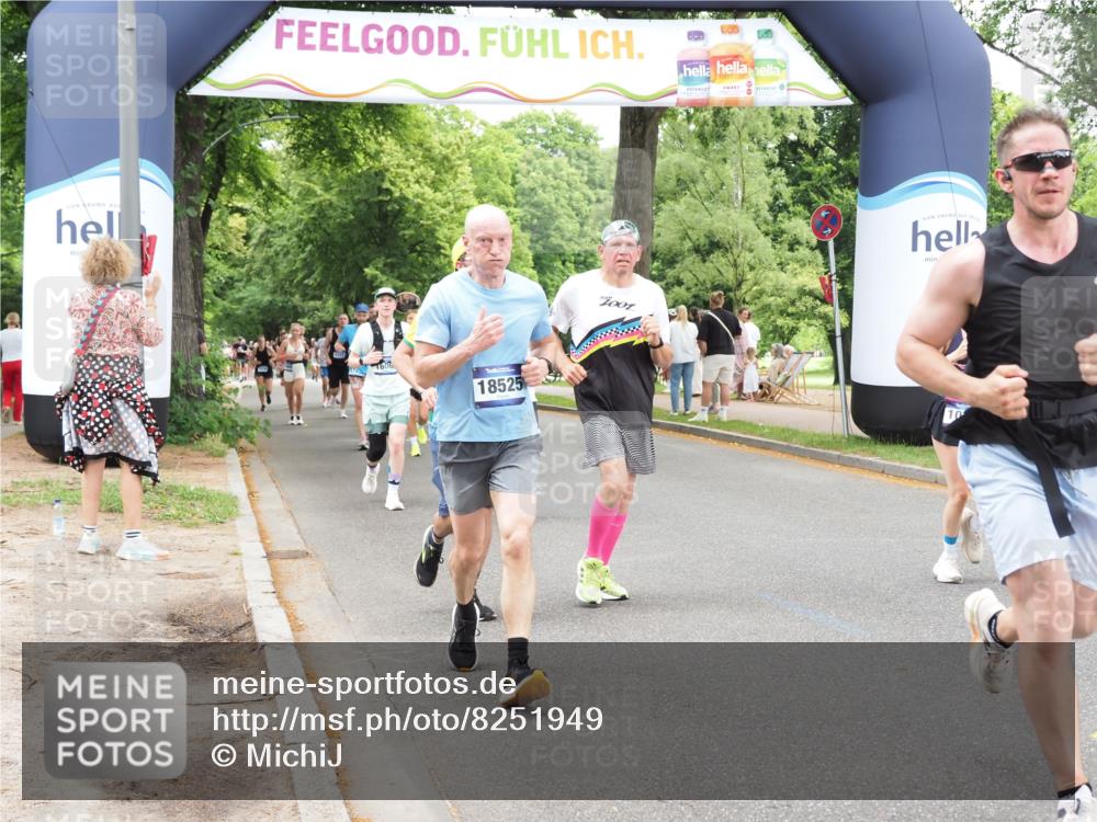 29.06.2025 - hella hamburg halbmarathon MichiJ http://msf.ph/oto/8251949 29.06.2025 10:52:07 Zwischen KM18-KM19 1885, 4613, 7271, 7474, 9254, 9339, 10756, 11614, 11784, 13210, 13901, 15009, 15377, 16344, 17550, 18128, 18196, 18525, 19165, 19176 meine-sportfotos.de