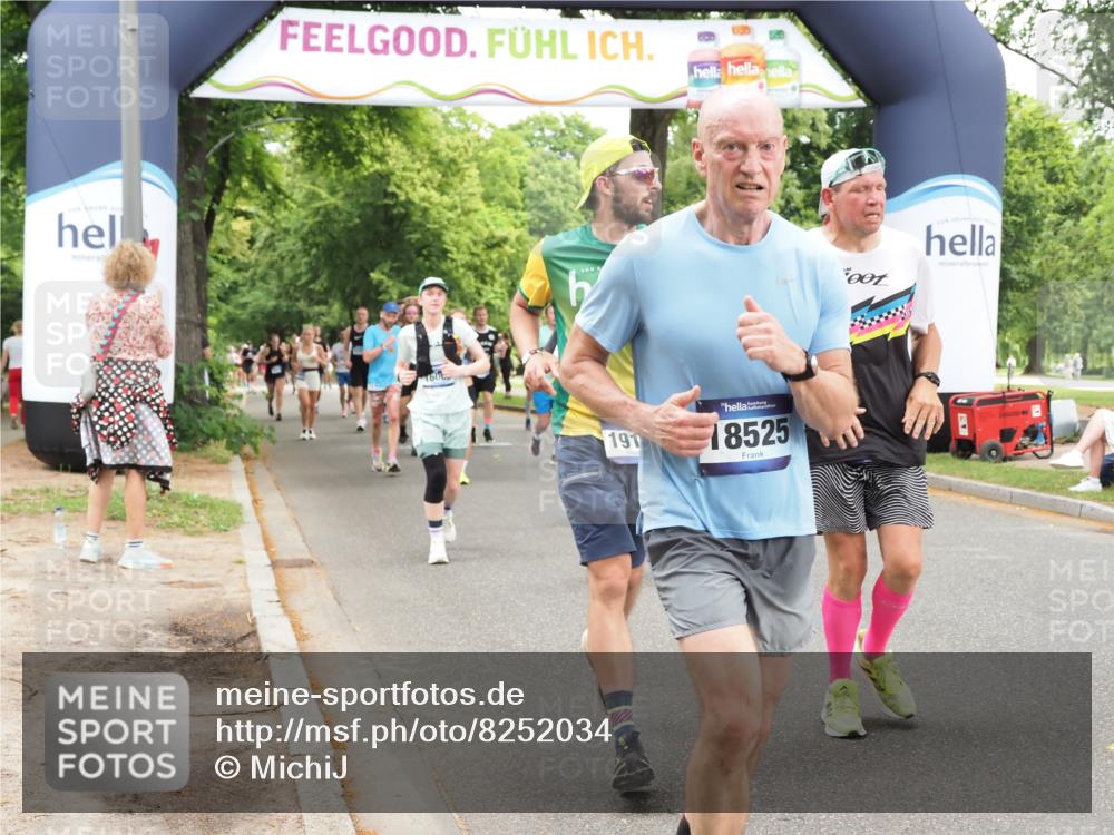 29.06.2025 - hella hamburg halbmarathon MichiJ http://msf.ph/oto/8252034 29.06.2025 10:52:08 Zwischen KM18-KM19 1885, 4613, 6706, 7271, 7474, 9254, 9339, 10756, 11614, 11784, 13210, 15009, 15377, 16063, 16344, 17434, 17550, 18128, 18196, 18525, 19165, 19173, 19176 meine-sportfotos.de
