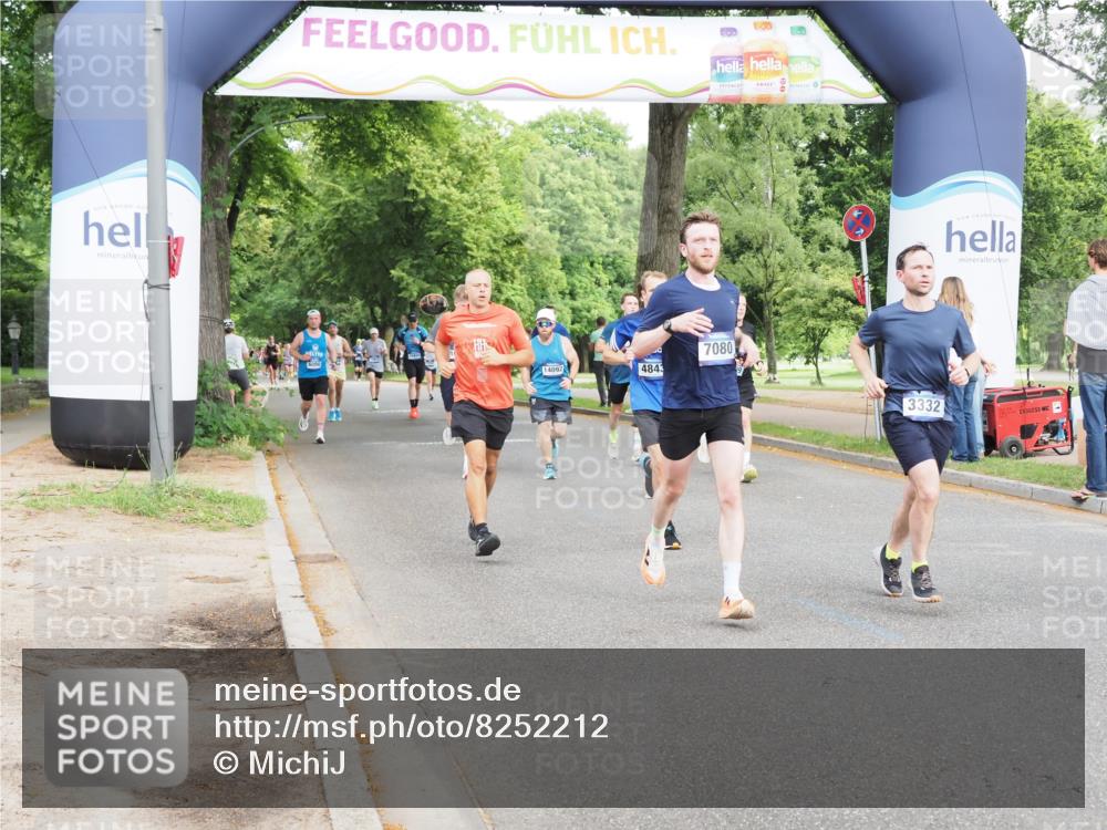 29.06.2025 - hella hamburg halbmarathon MichiJ http://msf.ph/oto/8252212 29.06.2025 10:28:59 Zwischen KM18-KM19 2324, 3332, 4843, 5409, 7080, 8465, 8629, 11731, 11765, 12046, 12704, 14092, 15828, 17214 meine-sportfotos.de