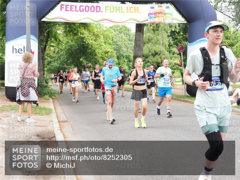 29.06.2025 - hella hamburg halbmarathon MichiJ http://msf.ph/oto/8252305 29.06.2025 10:52:11 Zwischen KM18-KM19 1186, 1229, 1885, 2490, 5073, 6706, 7474, 7907, 9339, 10756, 11784, 14642, 15000, 16063, 16344, 17434, 18128, 18525, 19165, 19173, 19176 meine-sportfotos.de