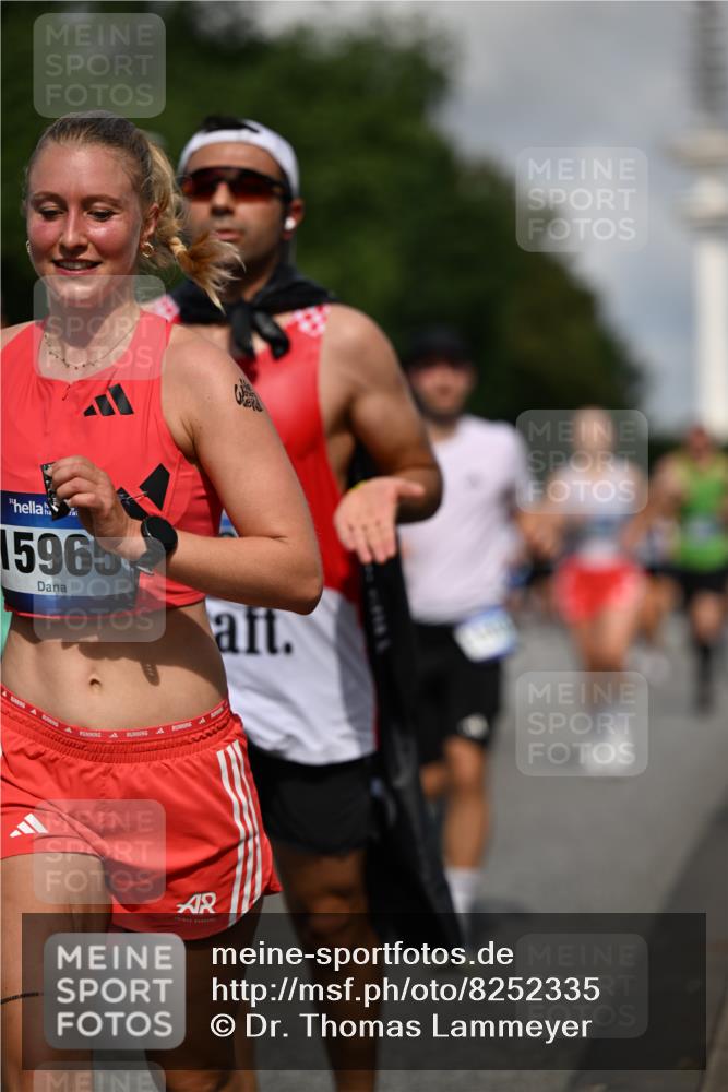 29.06.2025 - hella hamburg halbmarathon Dr. Thomas Lammeyer http://msf.ph/oto/8252335 29.06.2025 09:51:39 Kennedybrücke 1164, 1385, 1644, 1743, 2714, 2767, 3959, 4860, 5091, 5315, 6684, 6990, 7884, 9178, 9944, 10404, 10793, 10900, 11202, 11227 meine-sportfotos.de