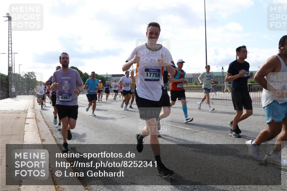 29.06.2025 - hella hamburg halbmarathon Lena Gebhardt http://msf.ph/oto/8252341 29.06.2025 09:56:44 Lombardsbrücke 1452, 1460, 1496, 1499, 1592, 1628, 1783, 1833, 1877, 2013, 2058, 2074, 2082, 2111, 2208, 2340, 2378, 2396, 2771, 2878, 2953, 2996, 3256, 3296, 3310, 3575, 3652, 3791, 4065, 4077, 4377, 4404, 4635, 4711, 4770, 4833, 4897, 5008, 5169, 5194, 5482, 5600, 5607, 5839, 5978, 6033, 6168, 6286, 6377, 6511, 6512, 6561, 6562, 6631, 7176, 7383, 7475, 7583, 7943, 8112, 8261, 8361, 8514, 8572, 8587, 8618, 8661, 8710, 8813, 8863, 8921, 8968, 8996, 9082, 9246, 9497, 9537, 9597, 9638 meine-sportfotos.de