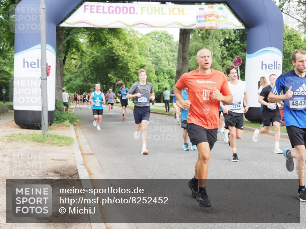 29.06.2025 - hella hamburg halbmarathon MichiJ http://msf.ph/oto/8252452 29.06.2025 10:29:00 Zwischen KM18-KM19 2324, 3332, 4843, 5409, 7080, 8465, 8629, 11731, 11765, 12046, 12704, 14092, 14924, 15828, 17214 meine-sportfotos.de